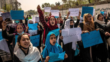 wanita afghanistan dilarang belajar di universitas