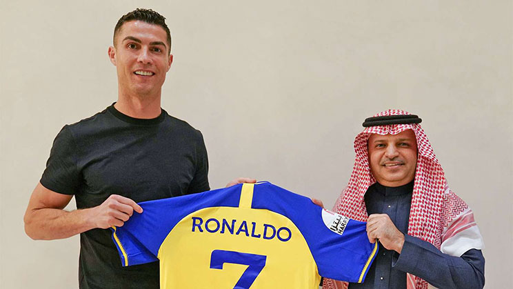 Cristiano Ronaldo resmi bergabung dengan Al Nassr